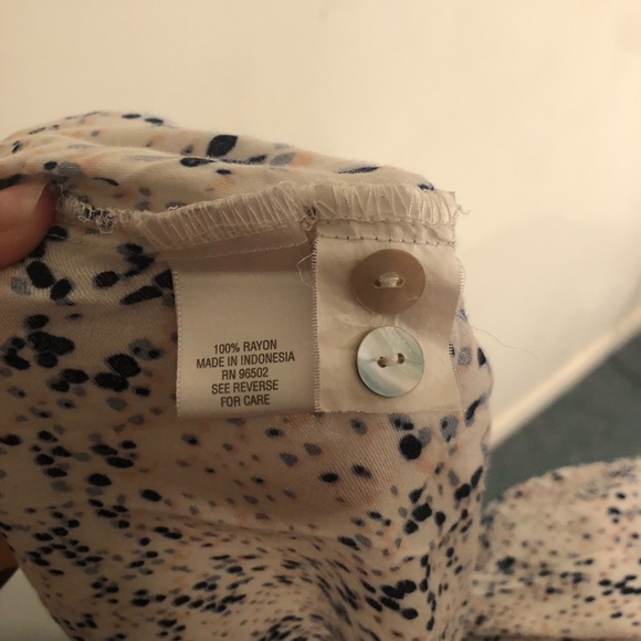NWOT Dress Barn Printed 3/4 Sleeve Blouse - Picture 7 of 7